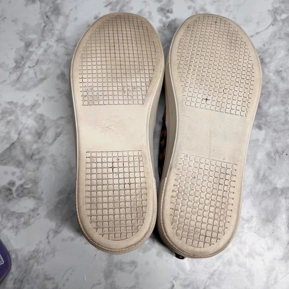 Steve‎ Madden Leopard Print Slip On Sneakers Women's Size 7.5M Platform Comfort